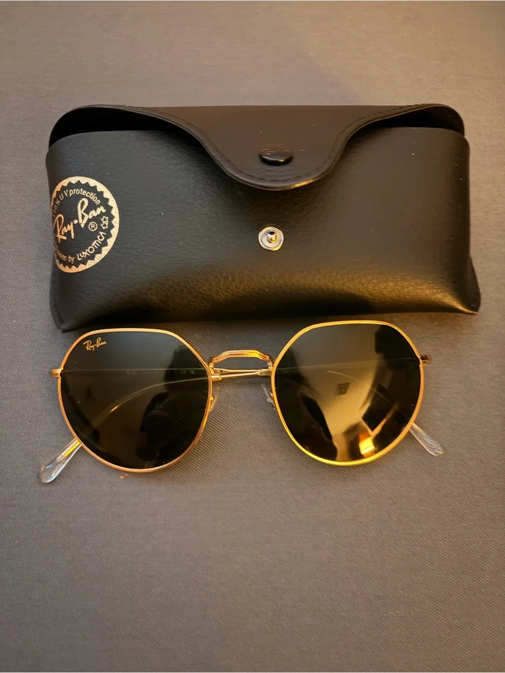 Authentic Ray-Ban Hexagon Gold Frame Sunglasses with Black Lenses - Picture 1 of 1